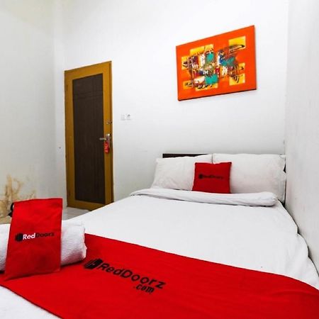 Reddoorz @ Hertasning Area 2 Macasar Exterior foto