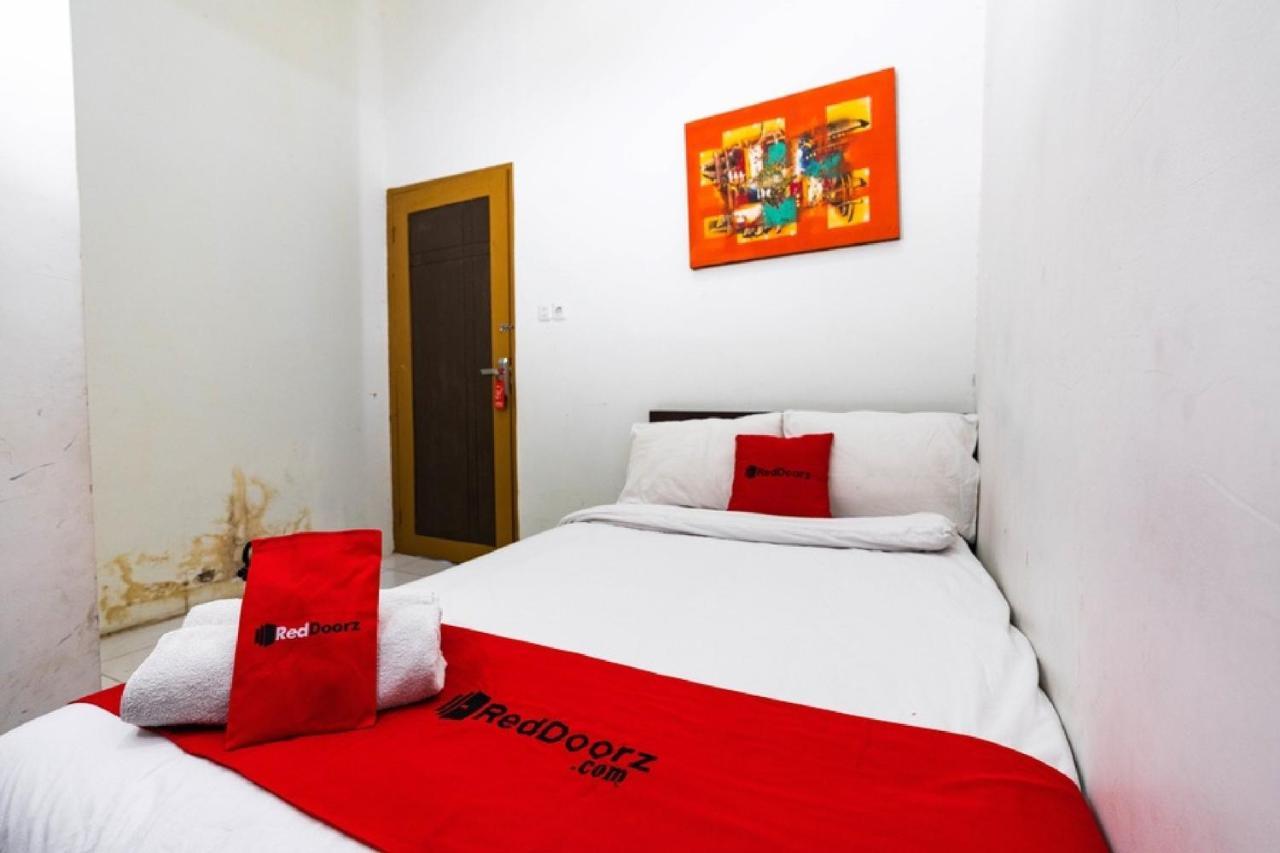 Reddoorz @ Hertasning Area 2 Macasar Exterior foto