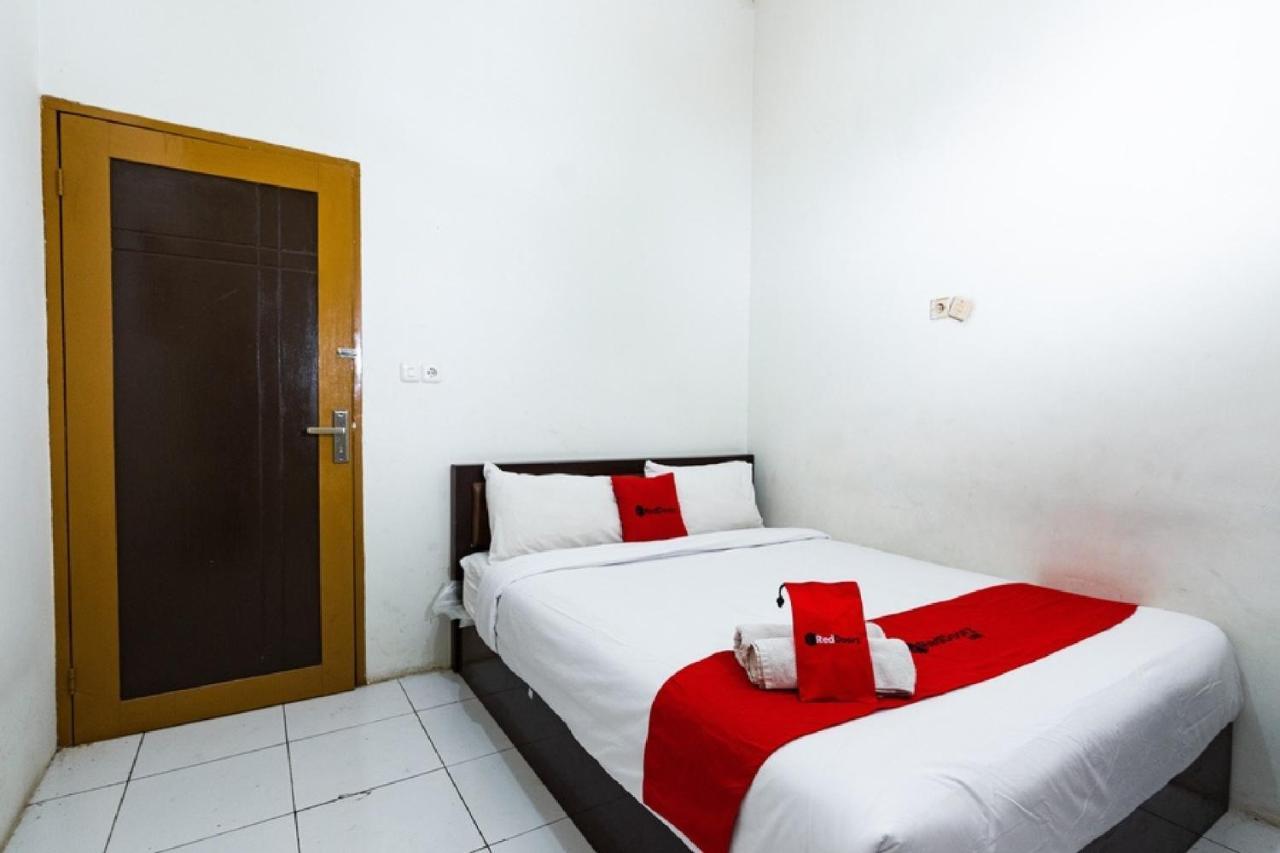 Reddoorz @ Hertasning Area 2 Macasar Exterior foto